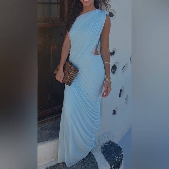REVOLVE Aurora Gown in baby blue / Deme by Gabriella / One-Shoulder Dress - Picture 4 of 6